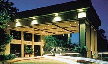 Americas Best Value Inn And Suites North Farmers Branch Exterior photo